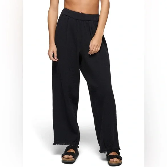 Prana Hideaway Pants in Black Beach Swim Cover - Picture 7 of 11
